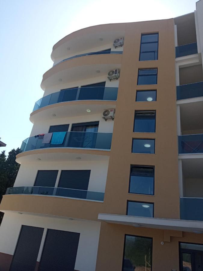 Apartman Ami Ulcinj Exteriör bild